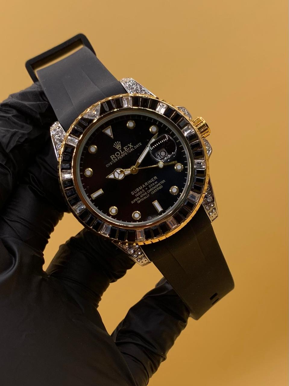 Men Rolex Manual Sumbariner Date With RUBY STONE