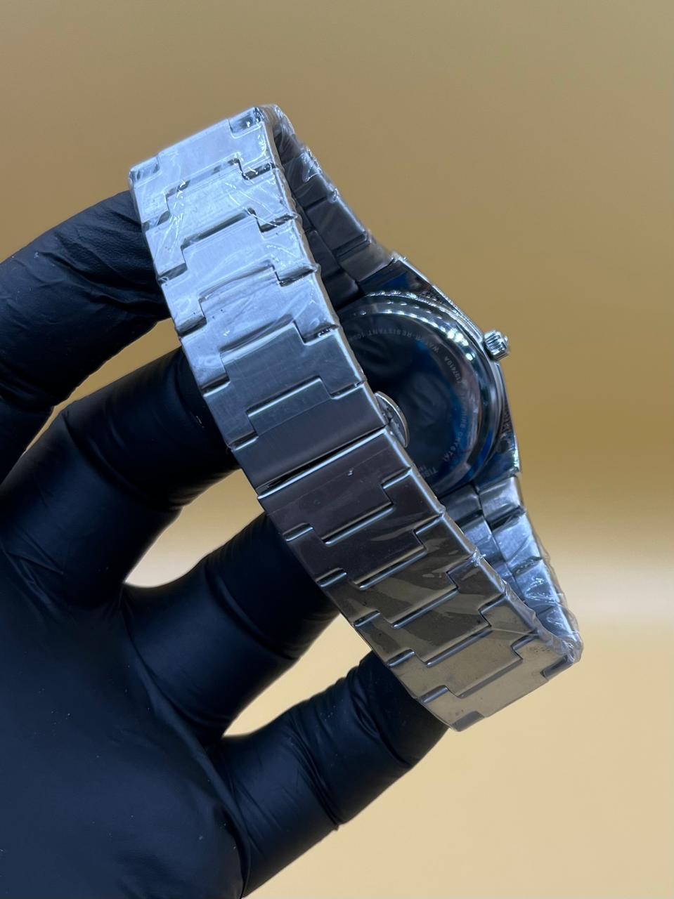 Men watch tissot Manual