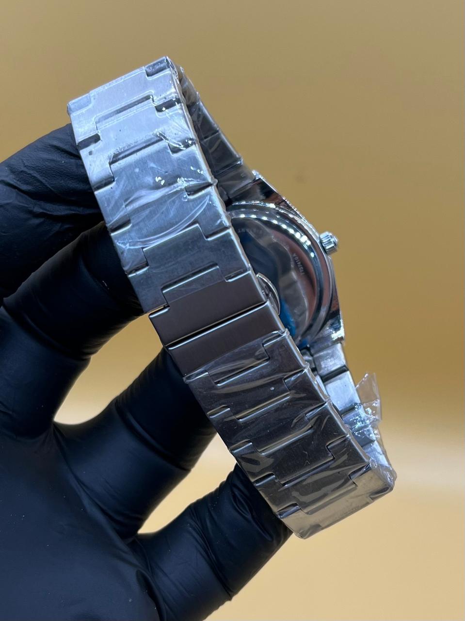 Men watch tissot Manual