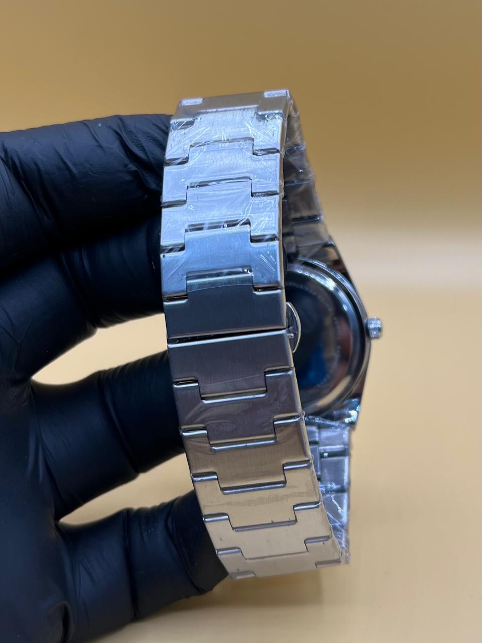Men watch tissot Manual